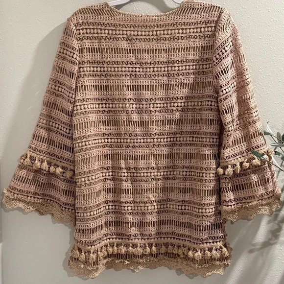 Soft Surroundings Tan Adelita Lace V-neck Blouse Tassel Eyelet Bell Sleeve Small - Picture 2 of 8